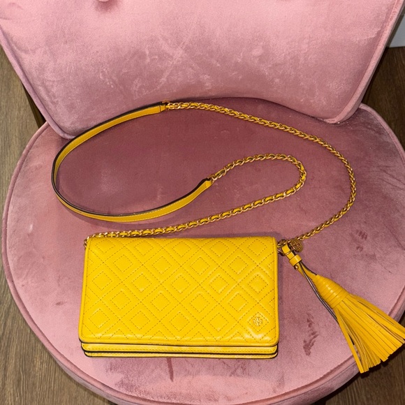 Tory Burch Fleming Mustard Quilted Leather Crossbody Bag - Picture 4 of 6